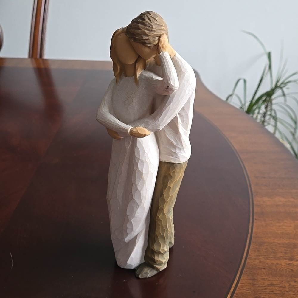 Willow Tree Figure - "Together" 2011 - Picture 2 of 7